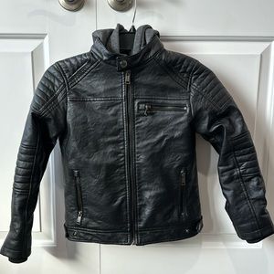 Guess boys hooded jacket, barely used and like-new